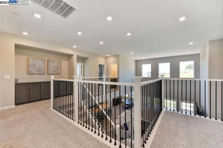 3389 Gopher Ridge Dr, Folsom, California 95630