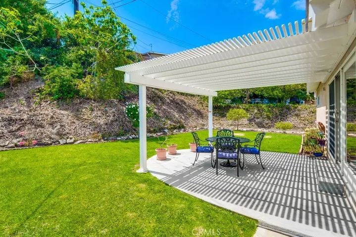 28635 Gunter Road, Rancho Palos Verdes, California 90275