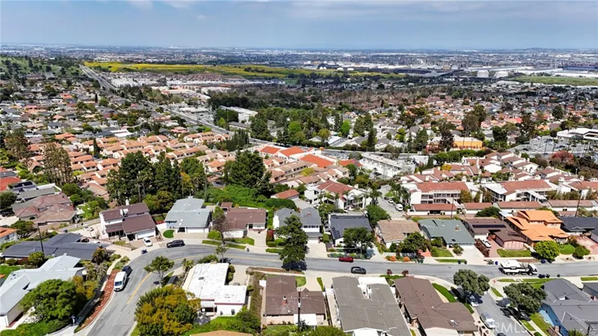 28635 Gunter Road, Rancho Palos Verdes, California 90275