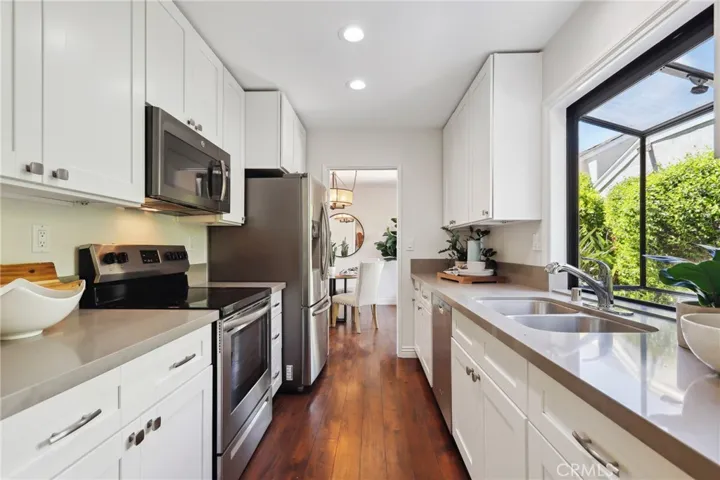 7 Riverstone 84, Irvine, California 92606