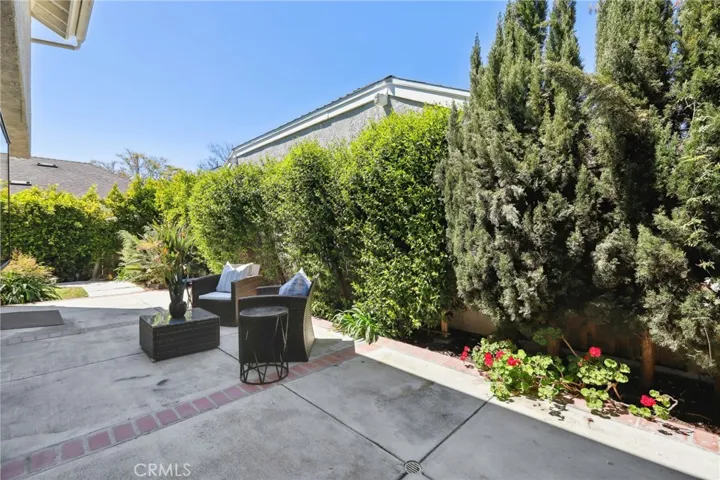 7 Riverstone 84, Irvine, California 92606