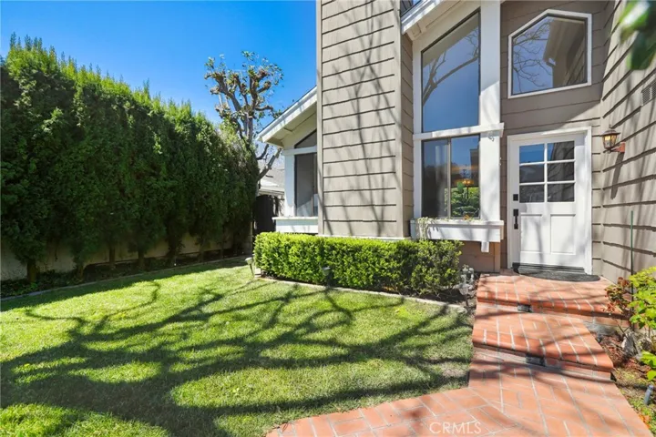7 Riverstone 84, Irvine, California 92606