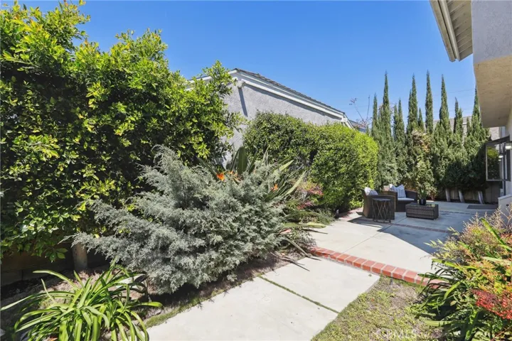 7 Riverstone 84, Irvine, California 92606
