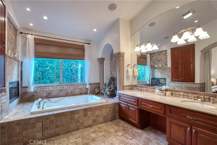 1636 Ruhland Avenue, Manhattan Beach, California 90266