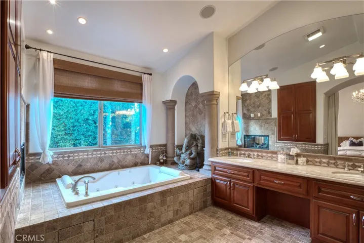 1636 Ruhland Avenue, Manhattan Beach, California 90266