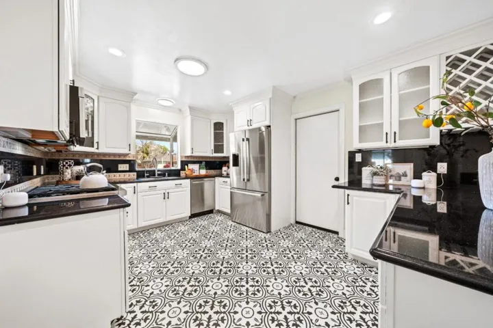 2270 Lindaire Avenue, San Jose, California 95128