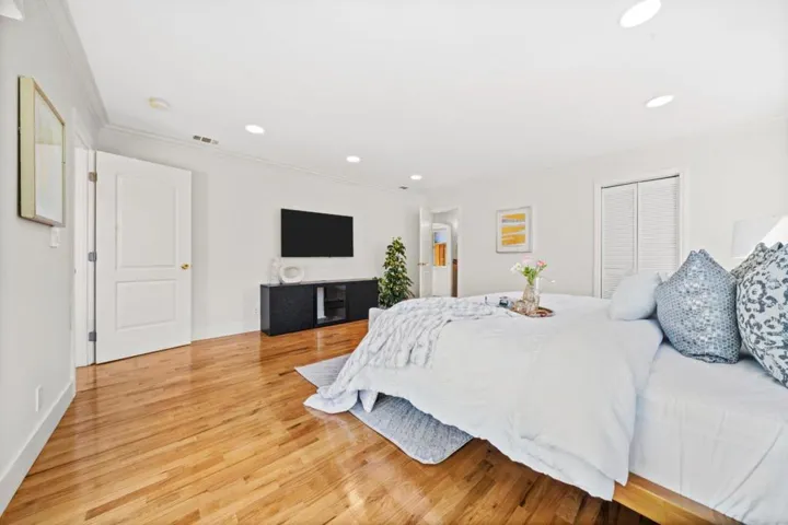 2270 Lindaire Avenue, San Jose, California 95128