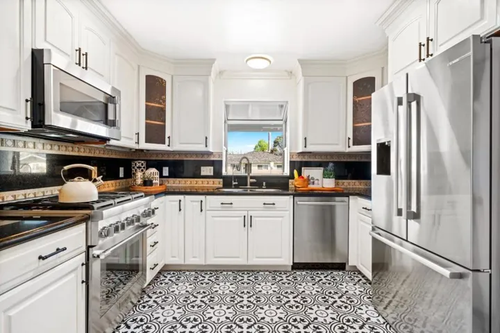 2270 Lindaire Avenue, San Jose, California 95128