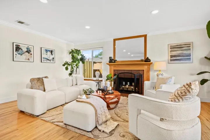 2270 Lindaire Avenue, San Jose, California 95128
