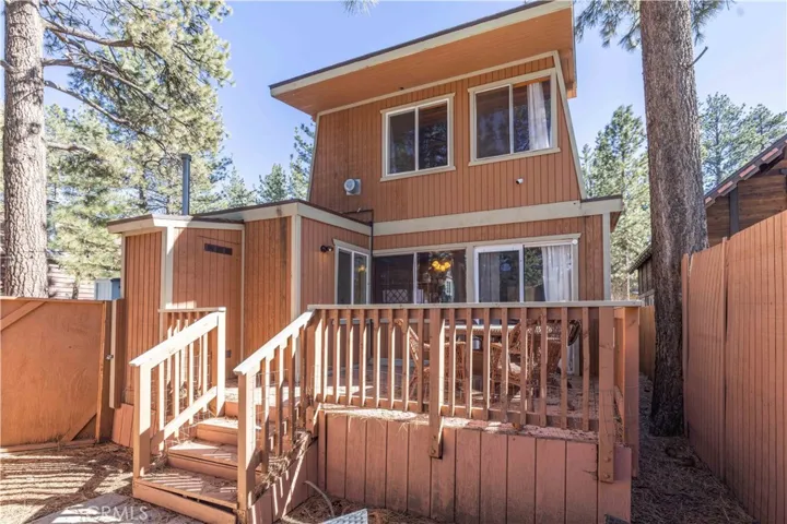 337 W Sherwood Boulevard, Big Bear City, California 92314