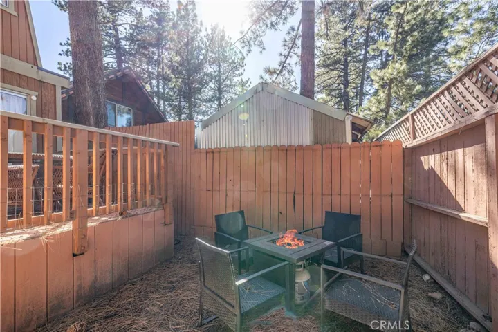 337 W Sherwood Boulevard, Big Bear City, California 92314