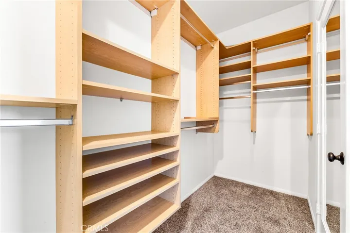 Walk-in closet Primary bedroom