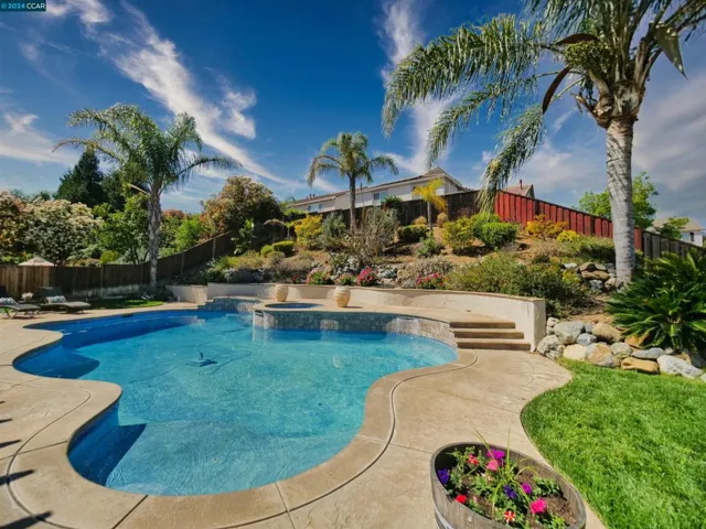 3566 Lovebird Way, Antioch, California 94509-6458