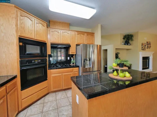 3566 Lovebird Way, Antioch, California 94509-6458