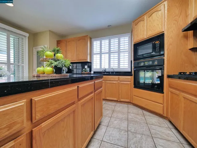 3566 Lovebird Way, Antioch, California 94509-6458