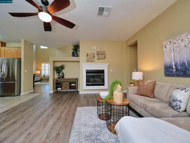 3566 Lovebird Way, Antioch, California 94509-6458
