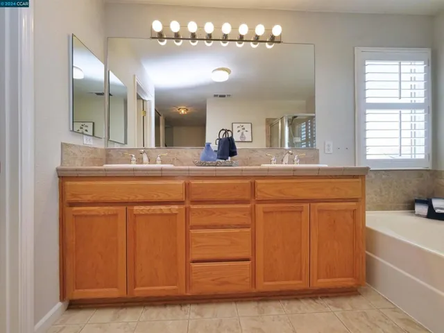 3566 Lovebird Way, Antioch, California 94509-6458