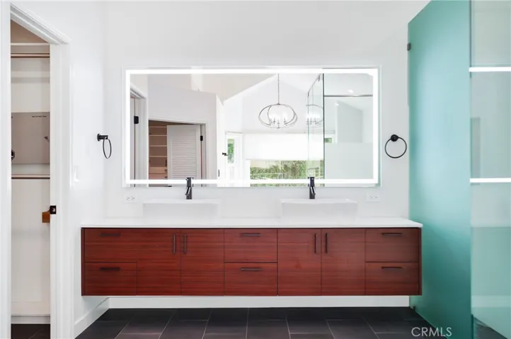 24868 Paseo Primario, Calabasas, California 91302