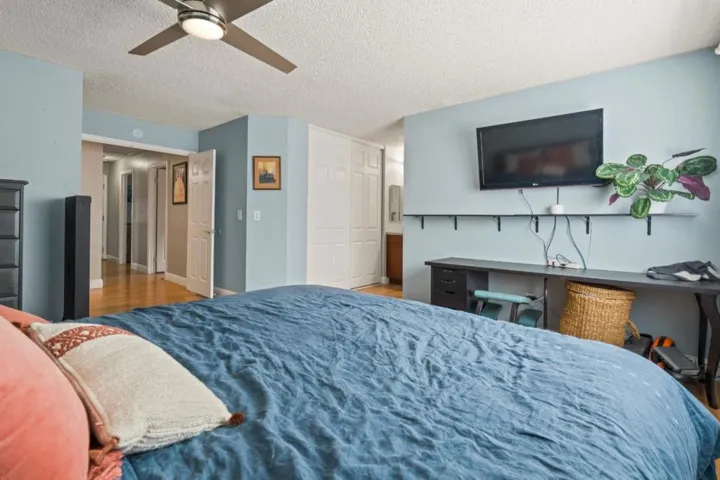 202 Falcon Way, Hercules, California 94547