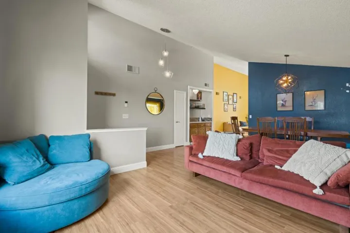 202 Falcon Way, Hercules, California 94547
