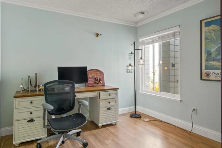 202 Falcon Way, Hercules, California 94547