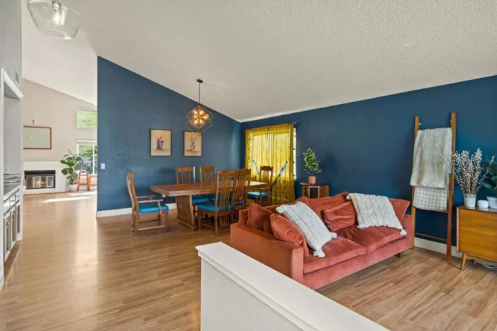 202 Falcon Way, Hercules, California 94547