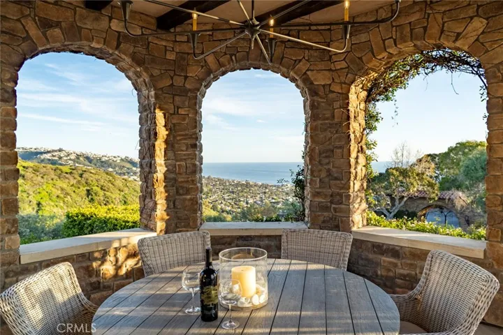 1302 Skyline Drive, Laguna Beach, California 92651