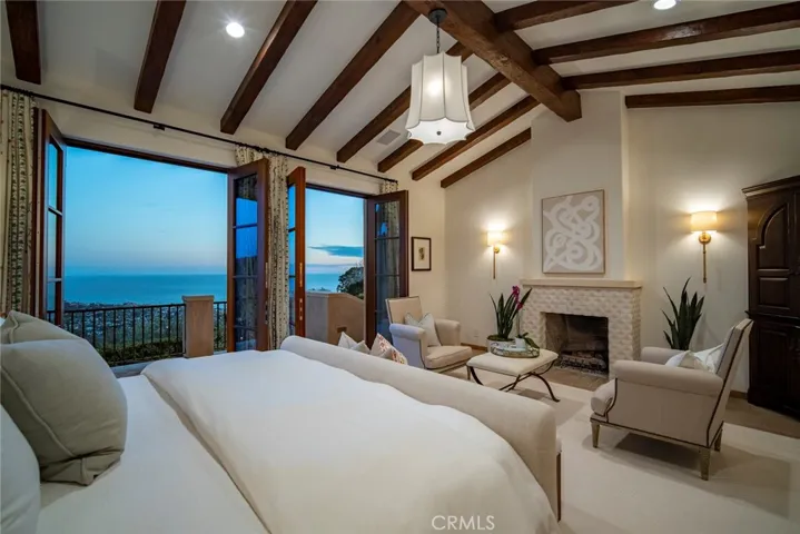 1302 Skyline Drive, Laguna Beach, California 92651