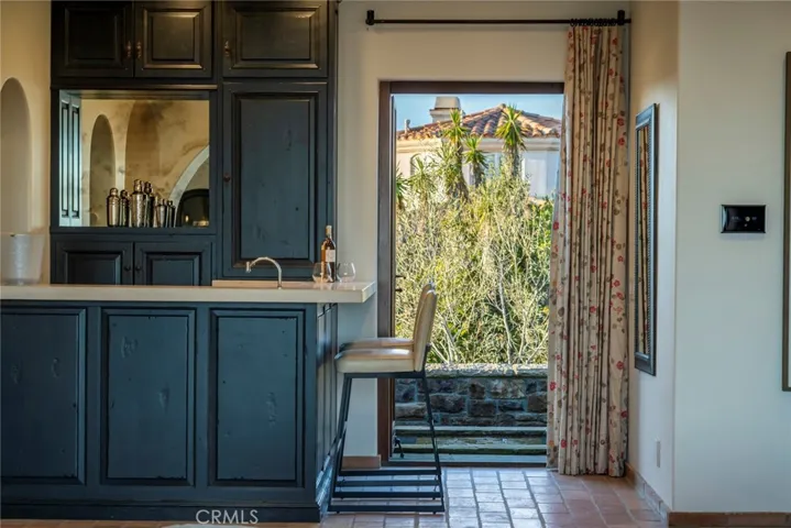 1302 Skyline Drive, Laguna Beach, California 92651