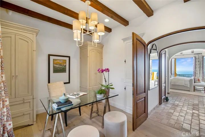 1302 Skyline Drive, Laguna Beach, California 92651