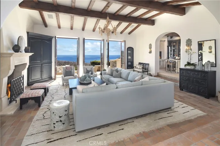 1302 Skyline Drive, Laguna Beach, California 92651
