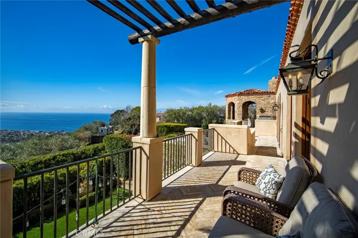 1302 Skyline Drive, Laguna Beach, California 92651