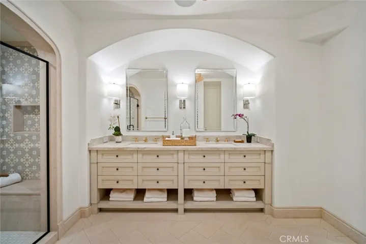 1302 Skyline Drive, Laguna Beach, California 92651