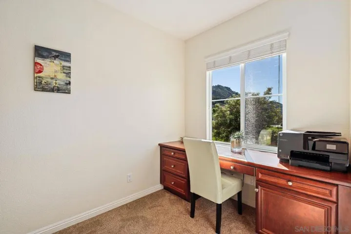 3807 Lake Park St, Fallbrook, California 92028