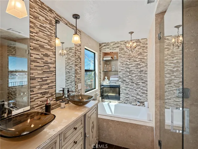 18499 Niagara Drive, Victorville, California 92395