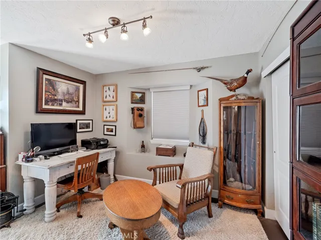18499 Niagara Drive, Victorville, California 92395