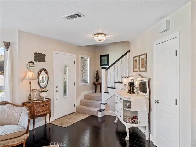 18499 Niagara Drive, Victorville, California 92395