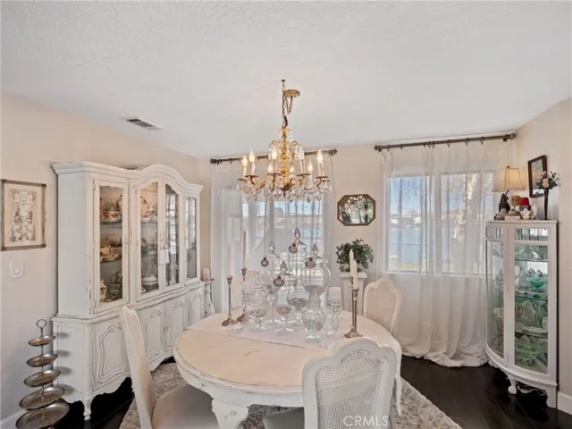 18499 Niagara Drive, Victorville, California 92395