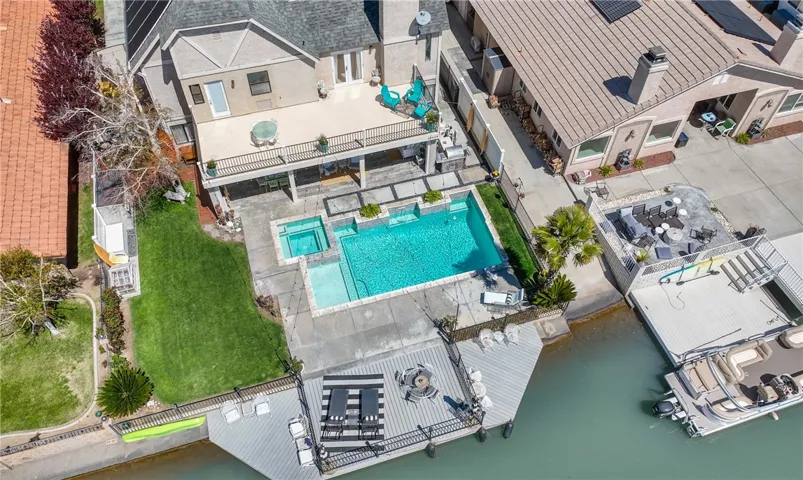 18499 Niagara Drive, Victorville, California 92395