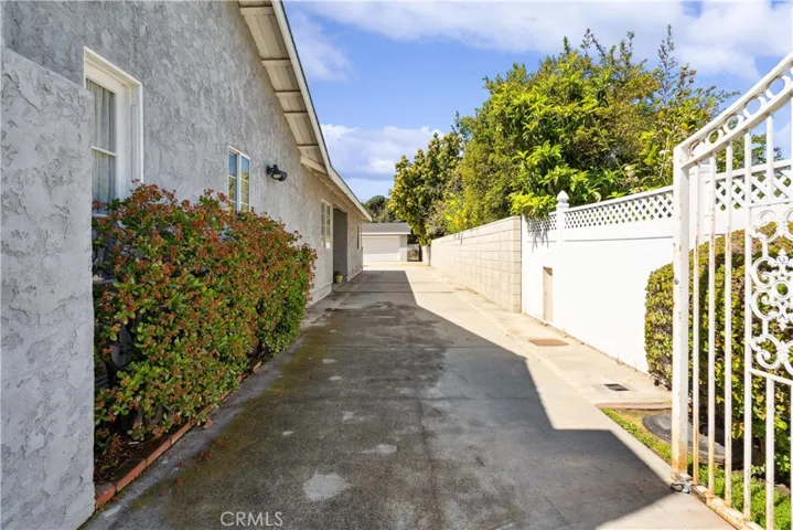 5203 Mcclintock Avenue, Temple City, California 91780