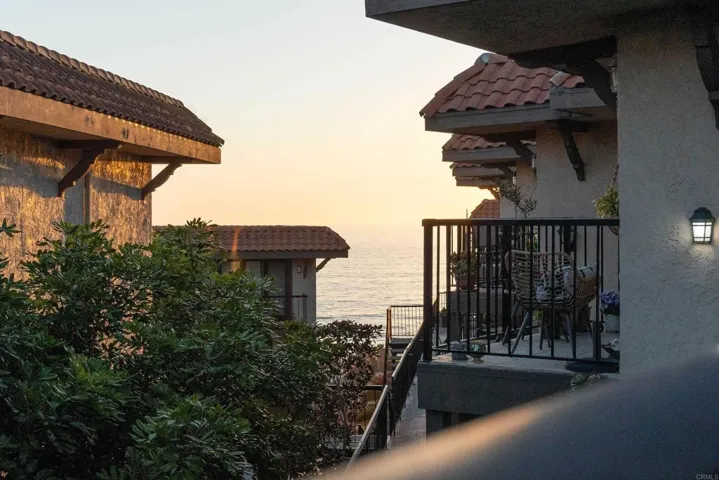 190 Del Mar Shores 88, Solana Beach, California 92075