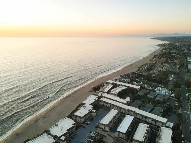190 Del Mar Shores 88, Solana Beach, California 92075