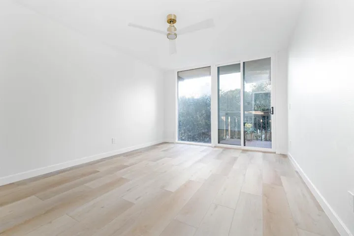 190 Del Mar Shores 88, Solana Beach, California 92075