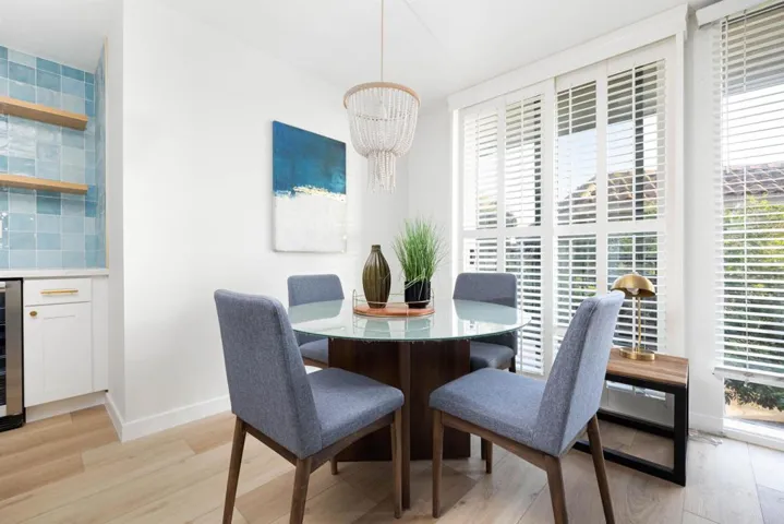 190 Del Mar Shores 88, Solana Beach, California 92075