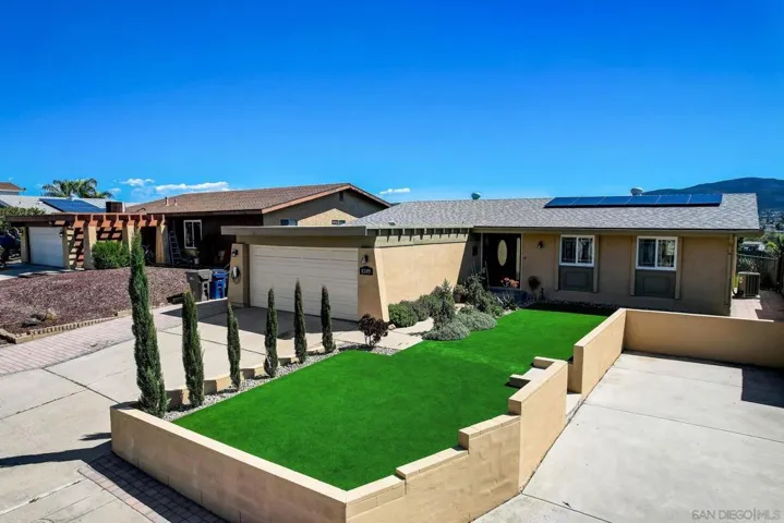 8309 Rumson Dr, Santee, California 92071