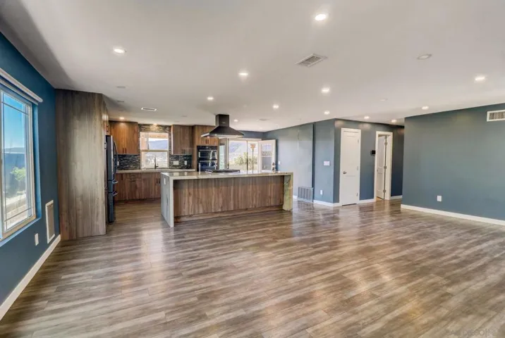 8309 Rumson Dr, Santee, California 92071