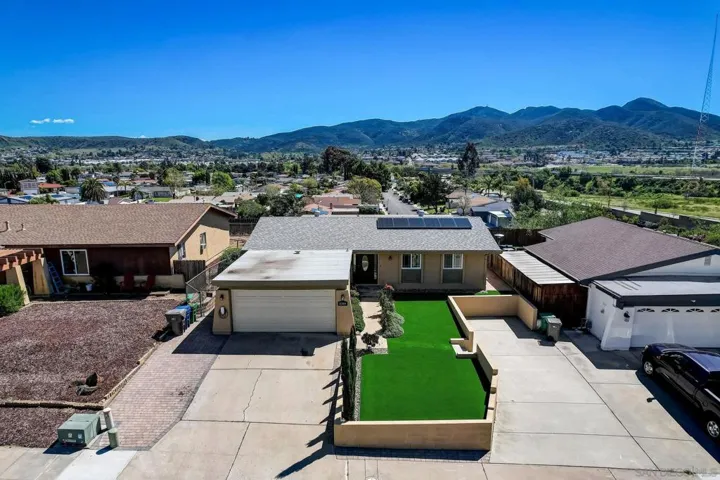 8309 Rumson Dr, Santee, California 92071
