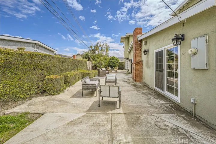 17131 Autumn Circle, Huntington Beach, California 92647