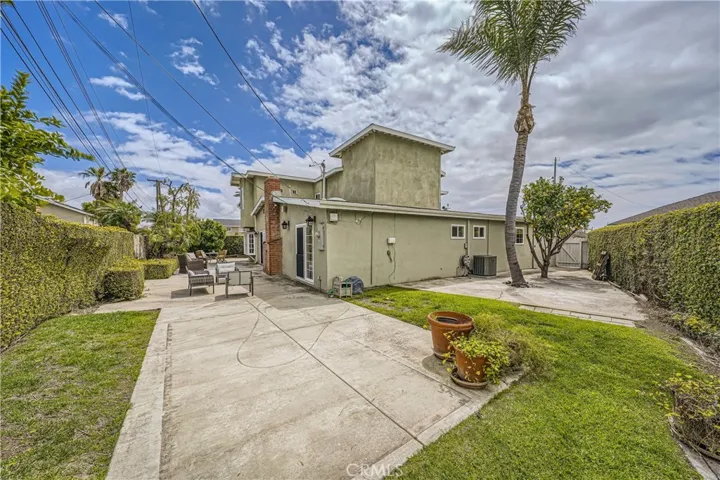17131 Autumn Circle, Huntington Beach, California 92647