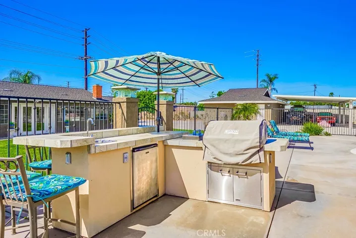 1542 W Phillips, Ontario, California 91762